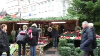 ☆ TRIER installiert den Weihnachtsmarkt ☆ TRÈVES prépare le Marché de Noël ☆ [upl. by Witty]