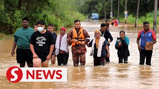 Flood situation worsens in Johor over 9000 evacuees as at 8pm [upl. by Ennovahc]