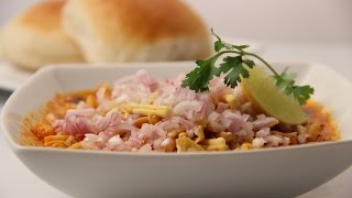 Missal Pav  Cooksmart  Sanjeev Kapoor Khazana [upl. by Sibylle]