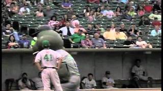 ZOOperstars Alex Frogriguez at the Peoria Chiefs game on 52011 [upl. by Auqenat]