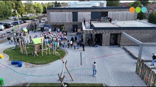 Feestelijke opening Nieuw gebouw van de Regenboog in Oldebroek [upl. by Selwin]