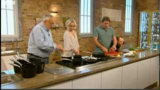 James Martin cooks Chateaubriand with béarnaise sauce and fries for Jennifer Ellison 22092012 [upl. by Yerhpmuh]