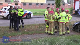 Bestuurder ramt lantaarnpaal en boom op de Oude Terborgseweg in Doetinchem [upl. by Wiltz]