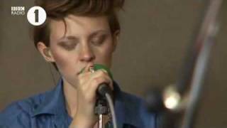 La Roux  Bulletproof  Live [upl. by Hacker]