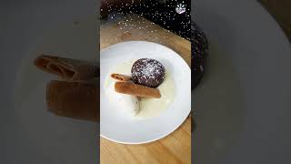 Recette  Fondant au chocolat et sa quenelle au pain d’épices  écomiam [upl. by Eicats]