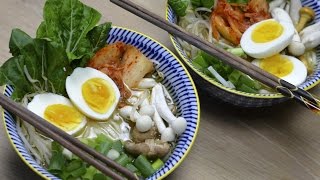 Einfaches Rezept für Ramen  japanische Nudelsuppe [upl. by Celinda]