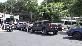 Afluencia de turistas en frontera Las Chinamas [upl. by Nnyledam]