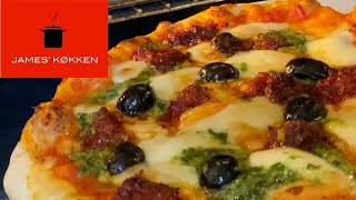 Pizza  med Ndujapølse pesto og sorte oliven [upl. by Calbert]