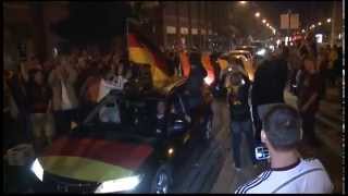 14072014 Ausgelassene WMFeier in Rostock  Autokorsos durch Innenstadt [upl. by Folger]