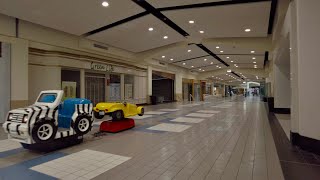 Exploring the dead University Mall of Carbondale IL [upl. by Ced]