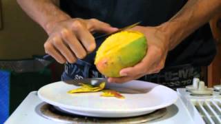 Comment couper une mangue et bien la choisir [upl. by Nirik]