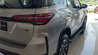 2023 TOYOTA FORTUNER 4X2 LTD SILVER METALLIC ATTITUDE BLACK MICA REVIEWS [upl. by Ogait]