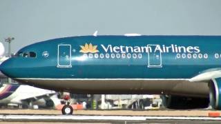 VNA376 Vietnam Airlines Airbus A330200 Narita Airport Japan [upl. by Alliw415]