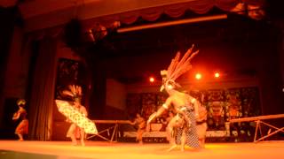 Cultural Shows at Sarawak Cultural Village quotNgajat Pahlawanquot Iban Warrior Dance [upl. by Ahsinroc]