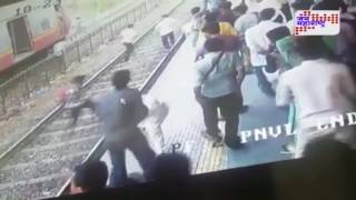 SHOCKING VIDEOS HORRIBLE TRAIN ACCIDENT AT TILAKNAGAR RAILWAY STATION [upl. by Kolosick819]