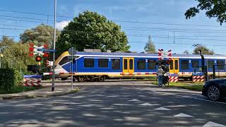 Spoorwegovergang Haren Oude Middelhorst  Dutch Railroad Crossing [upl. by Zurciram]