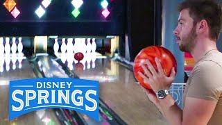 BOWLING A DISNEY SPRINGS  Presque Vlog Pokemon Go USA [upl. by Enaitsirhc]