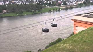 Seilbahn bei Koblenz am Rhein hält bei Gewitter an [upl. by Avivah]