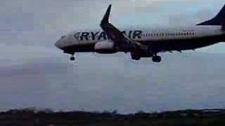 Hard Landing by Ryanair Boeing 737800 [upl. by Annod]