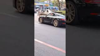 Porche soltou fogo olha o vídeo direito 🤯 fyp automobile carros porche [upl. by Asiulana]