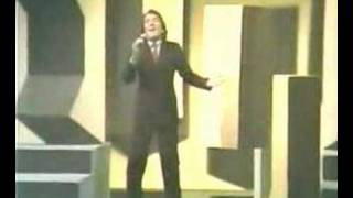 Jose Luis Perales  Canción De Otoño Live 1982 [upl. by Yeltneb]