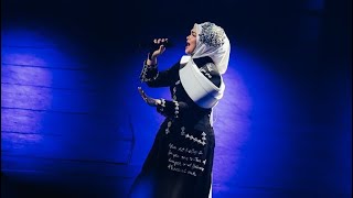 Seribu Kemanisan  Siti Nurhaliza  Konsert Fenomena Singapura [upl. by Anahahs919]