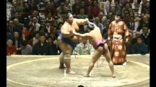 Mainoumi vs Konishiki  Hatsu 1996 舞の海 対 小錦 [upl. by Stover896]