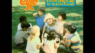 05 All Day Song  Evie  A Little Song of Joy For My Little Friends  1978 [upl. by Arette360]