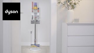 How to assemble your Dyson V15 Detect™ or V12 Detect Slim™ cordless vacuums Floor Dok Multi™ [upl. by Aihsia]