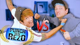 🏆Punch den Rezo🏆 mit Julien Bam [upl. by Onitnevuj455]