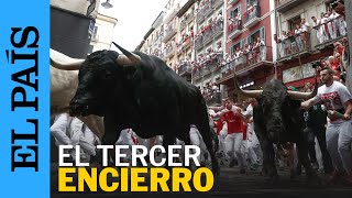 SAN FERMÍN 2024  Así ha sido el tercer encierro de los Sanfermines en Pamplona  EL PAÍS [upl. by Oriane]