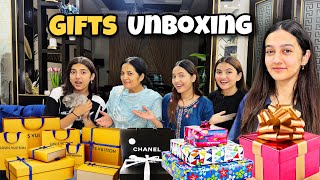 Itney Zyada Gifts 🥳 Gifts per Sabki larai hogai 😱 Gifts Unboxing  Rabia Faisal  Sistrology [upl. by Hsatan]