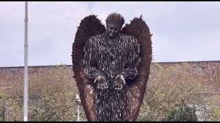 Knife Angel looms over young busker playing Michael Kiwanuka’s Hero [upl. by Lubbock]