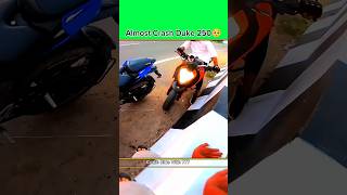 Esko Bolte Skills 😎 Almost Crash Duke 250 😱 shorts ktmduke250 crash viralvideo [upl. by Redep173]