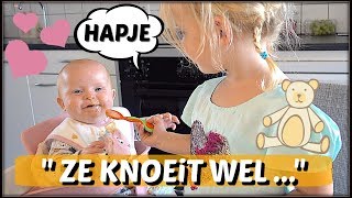 GROTE ZUS GEEFT FRUiTHAPJE  Bellinga Familie Vloggers 1125 [upl. by Suolevram809]