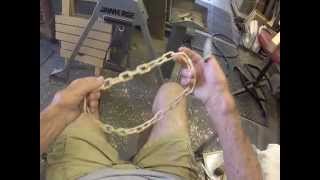 Carving continuous Neck Chain from One Piece of Wood by Darryl Easter [upl. by Amador]