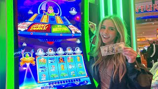 How Much Will The Planet Moolah Slot Machine In Las Vegas Pay Out😲🛸 [upl. by Brianna]