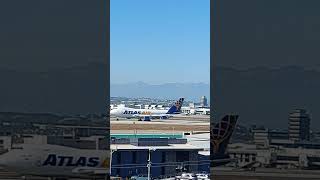 Amazing Landing Cargo Plane LAX shorts [upl. by Senskell842]