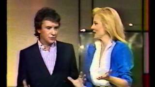 SYLVIE VARTAN  MICHEL SARDOU en duo quotLAtlantiquequot [upl. by Eustashe]