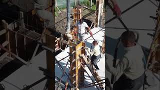 Turnare beton stalpi Pouring concrete columns eng [upl. by Halyahs]