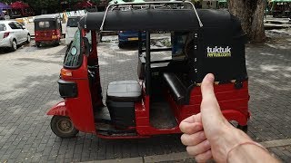 HOW TO DRIVE A TUK TUK  SRI LANKA TRAVEL GUIDE 2019 [upl. by Alethia]