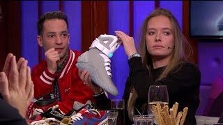 Verslaafd aan schoenen “Ik heb 550 paar sneakers”  RTL LATE NIGHT [upl. by Caravette226]