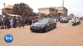 quotVive lamitié guinéorwandaisequot Paul Kagame en visite à Conakry [upl. by Narahs]