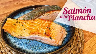 SALMON A LA PLANCHA con ajo y perejil 🐟 Receta fácil y rápida [upl. by Abibah]