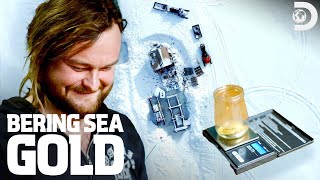 Zeke Finds Gold Where No One Expected It  Bering Sea Gold [upl. by Ynnhoj]