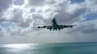 landing on st maarten [upl. by Madea]