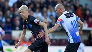 Arsene Wenger making light work of Zidane in Charity Match 😍 [upl. by Kellda742]