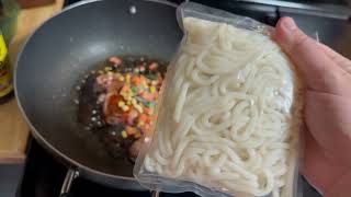 KA ME Udon Stir Fry Noodles Review [upl. by Acysej359]