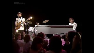 Chas amp Dave  Aint No Pleasing You  TOTP  1982 [upl. by Alitta126]