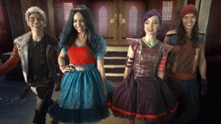 Descendants 2 Movie Reviews amp Best Facts Explain in Hindi [upl. by Alehcim]